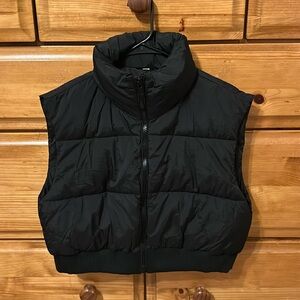 Cropped Black Vest